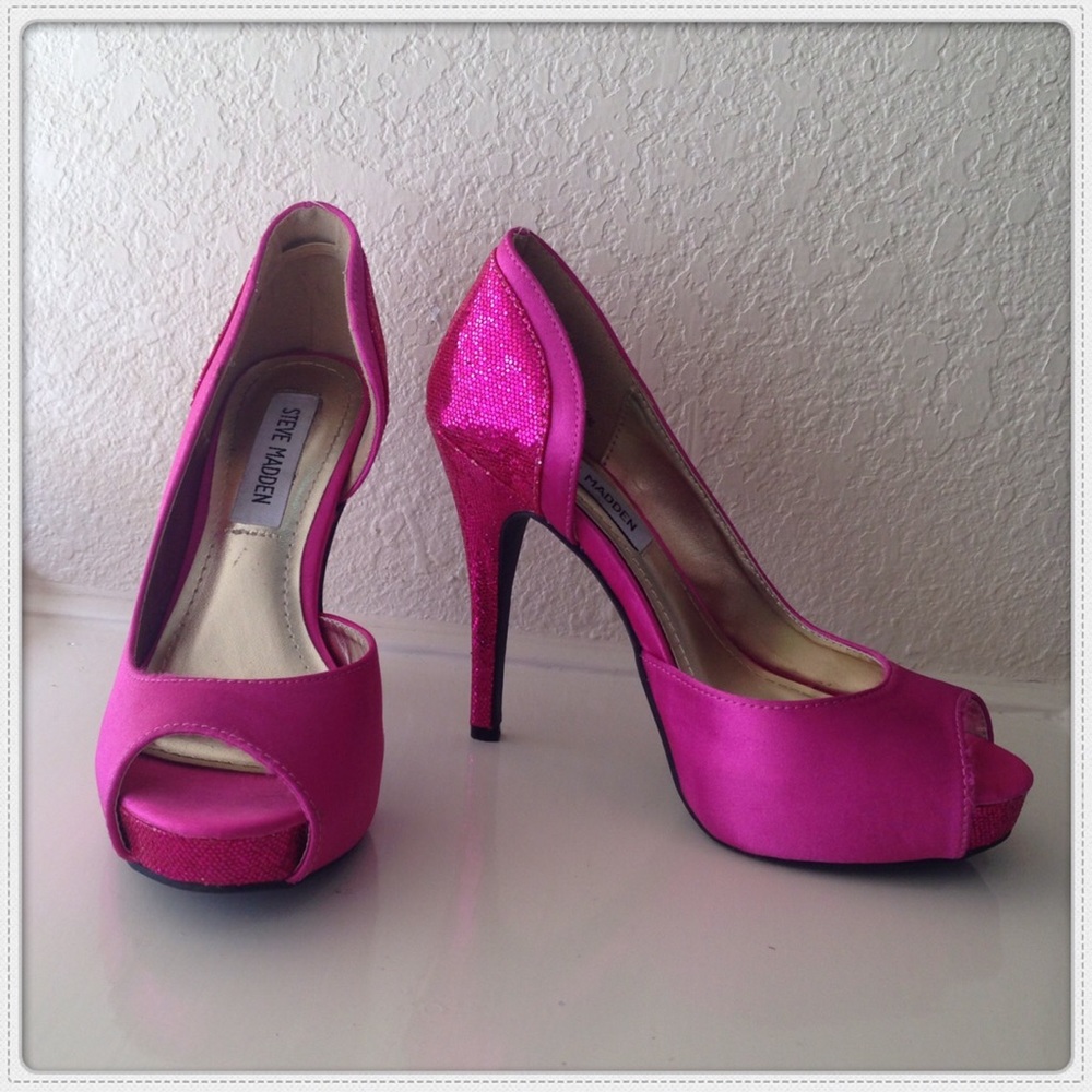 STEVE MADDEN pink heels